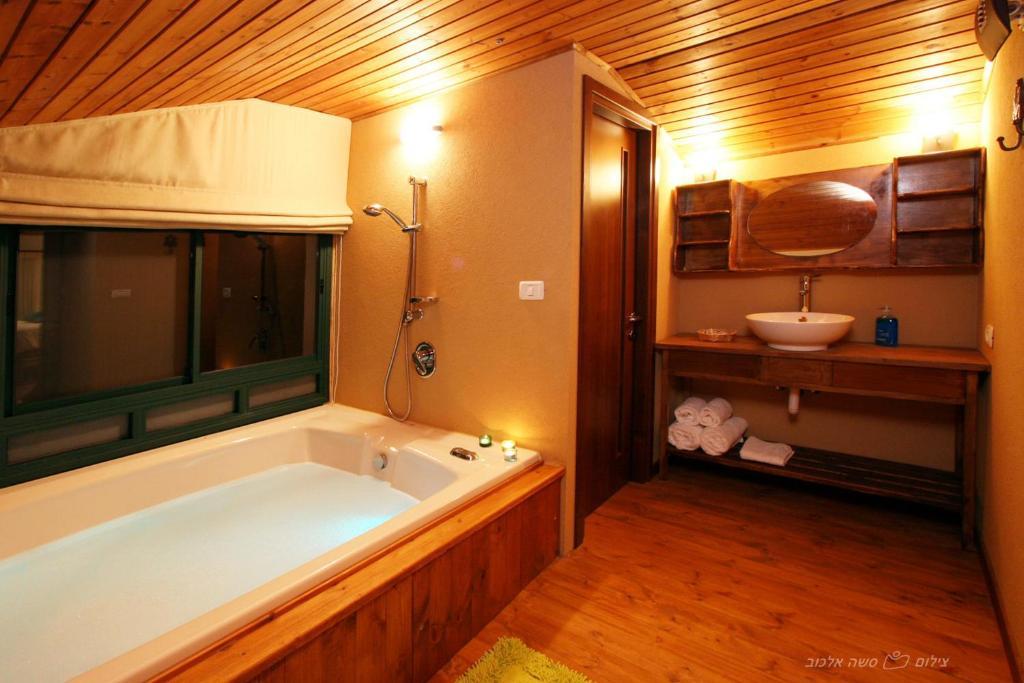 Bar Bakfar Villa Sharona Szoba fotó